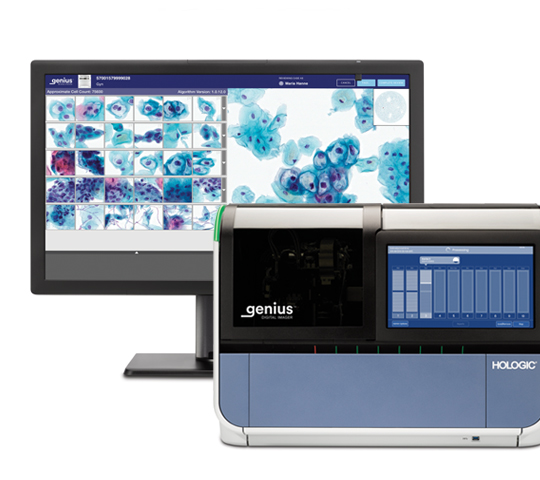 Sistema de diagnóstico digital Genius™ da Hologic em fundo branco