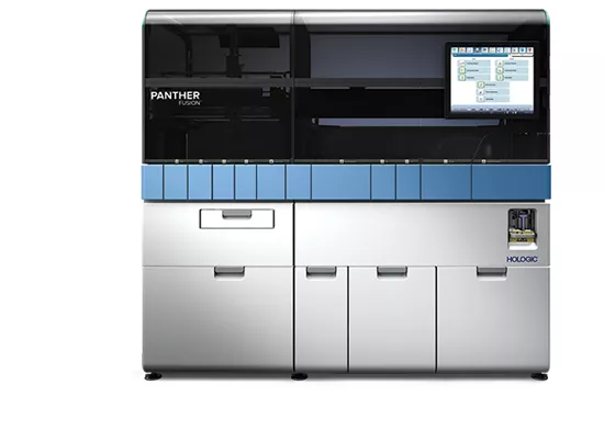 Sistema Panther Fusion® em fundo branco